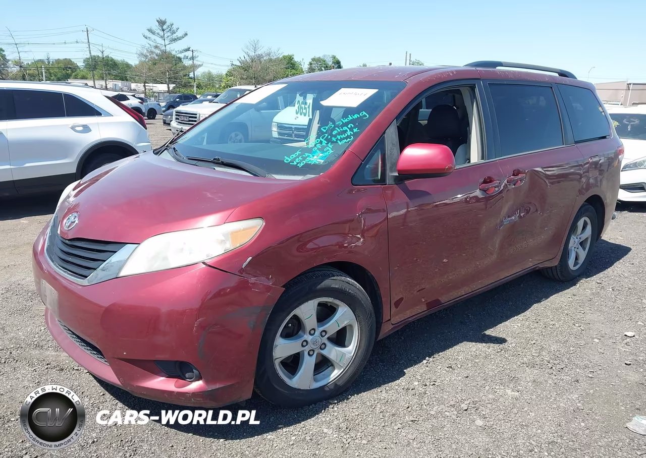 2012 Toyota Sienna Le V6 8 Passenger VIN:5TDKK3DC5CS242616 - 2