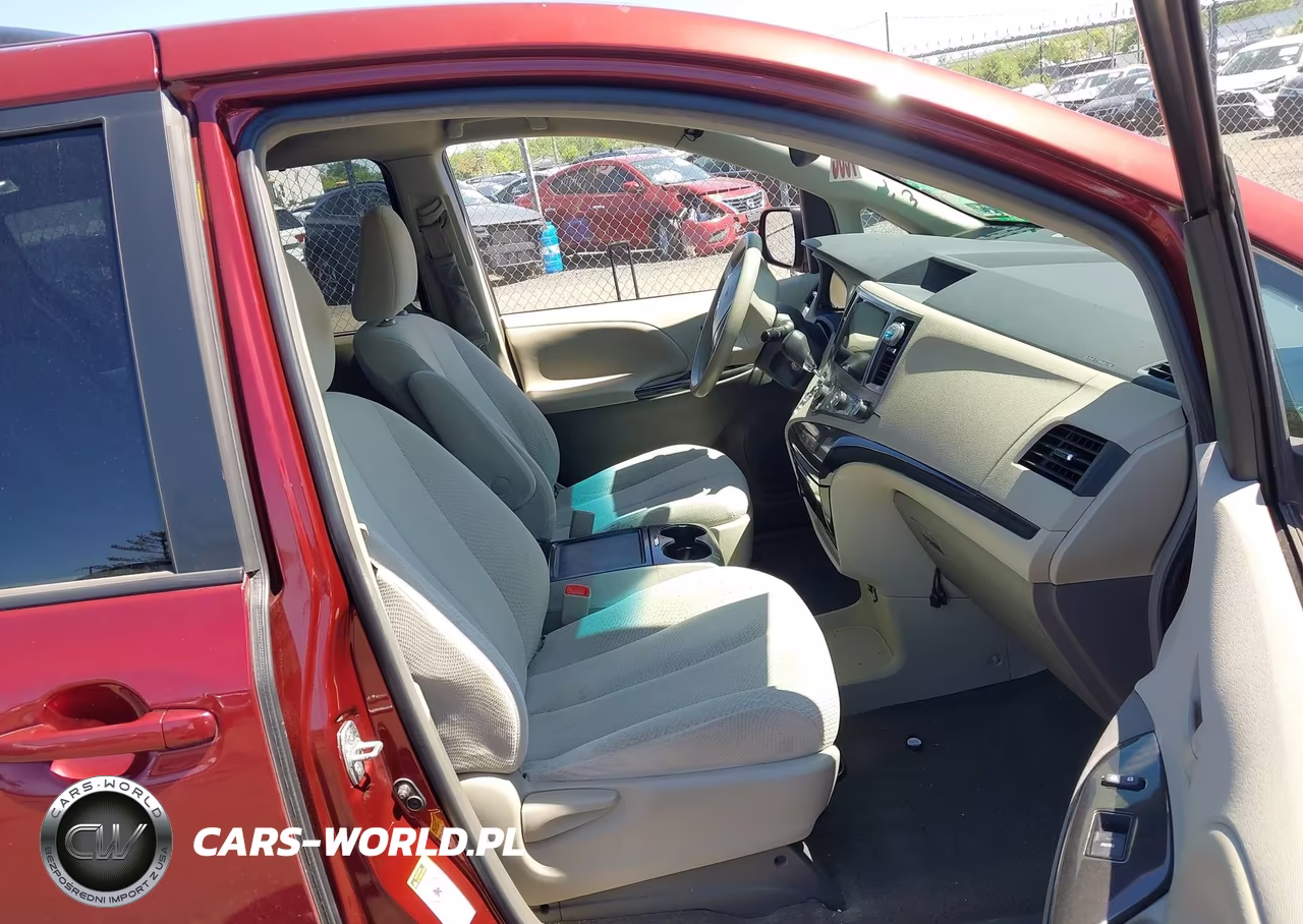 2012 Toyota Sienna Le V6 8 Passenger VIN:5TDKK3DC5CS242616 - 5