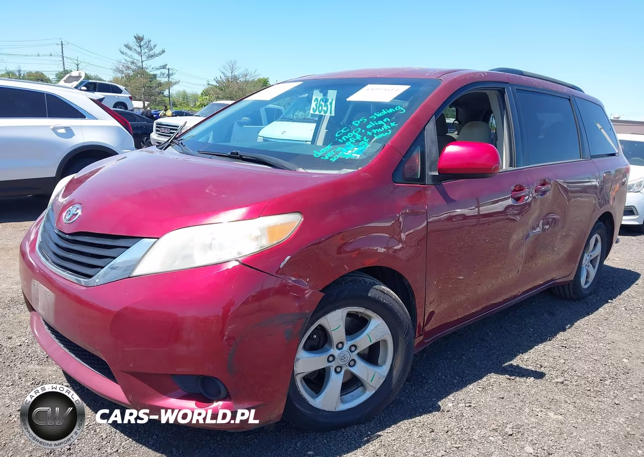 2012 Toyota Sienna Le V6 8 Passenger VIN:5TDKK3DC5CS242616 - 6