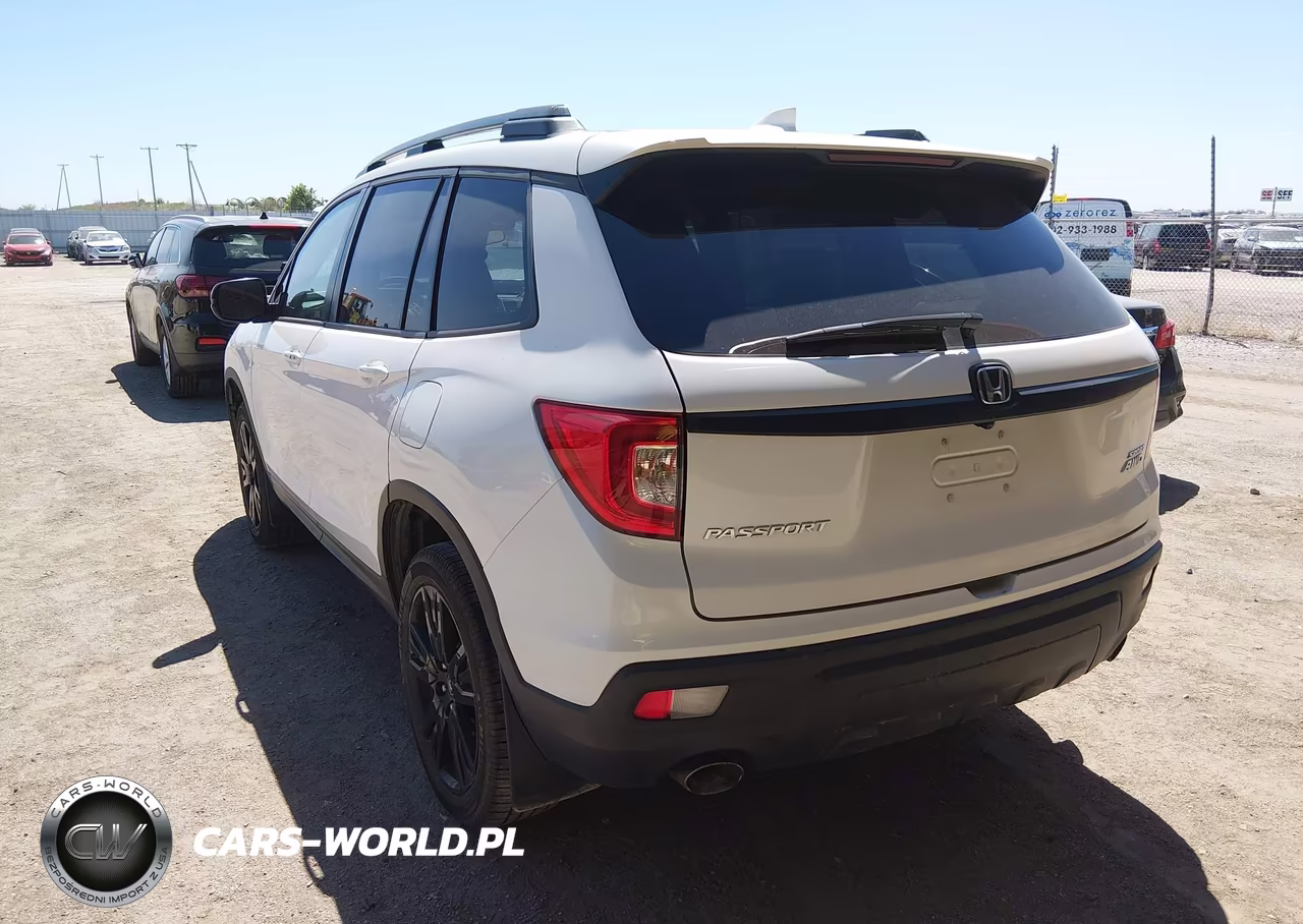 2019 Honda Passport Sport VIN:5FNYF8H29KB013226 - 3
