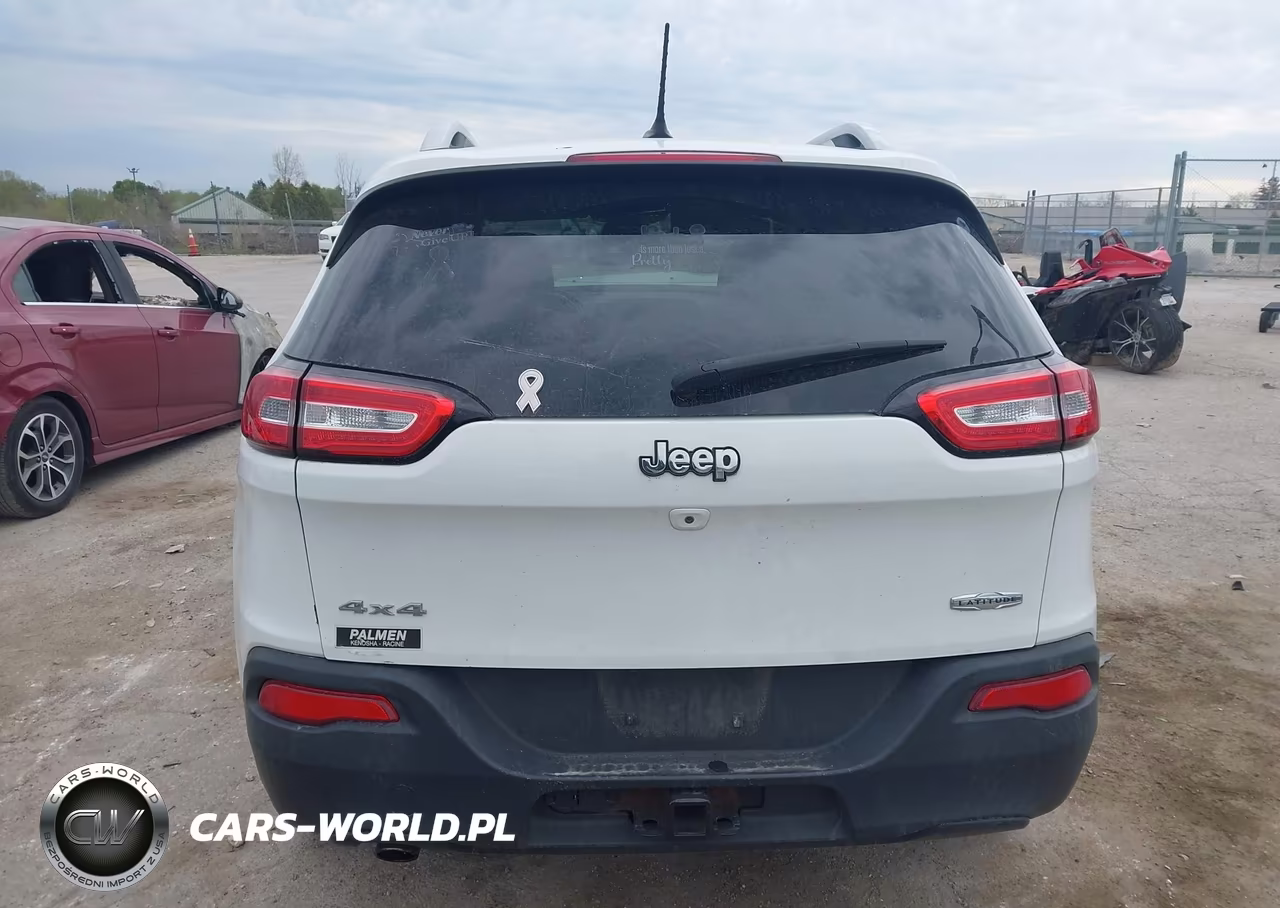 2016 Jeep Cherokee Latitude VIN:1C4PJMCBXGW120900 - 16
