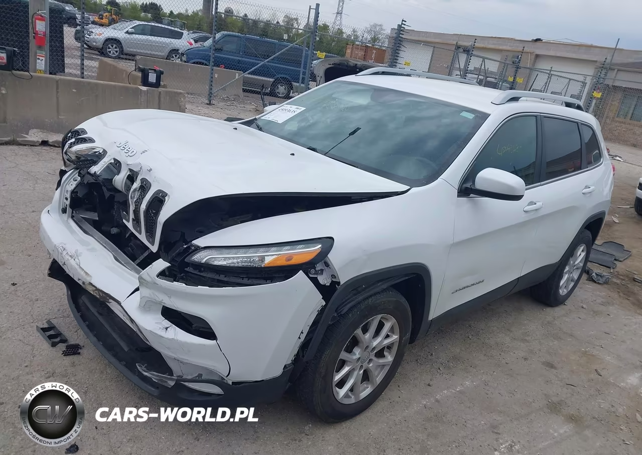 2016 Jeep Cherokee Latitude VIN:1C4PJMCBXGW120900 - 2
