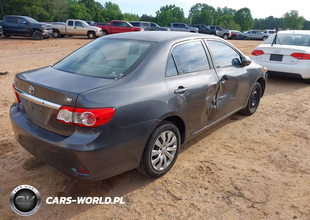 2013 Toyota Corolla Le VIN:5YFBU4EE2DP094659 - 4