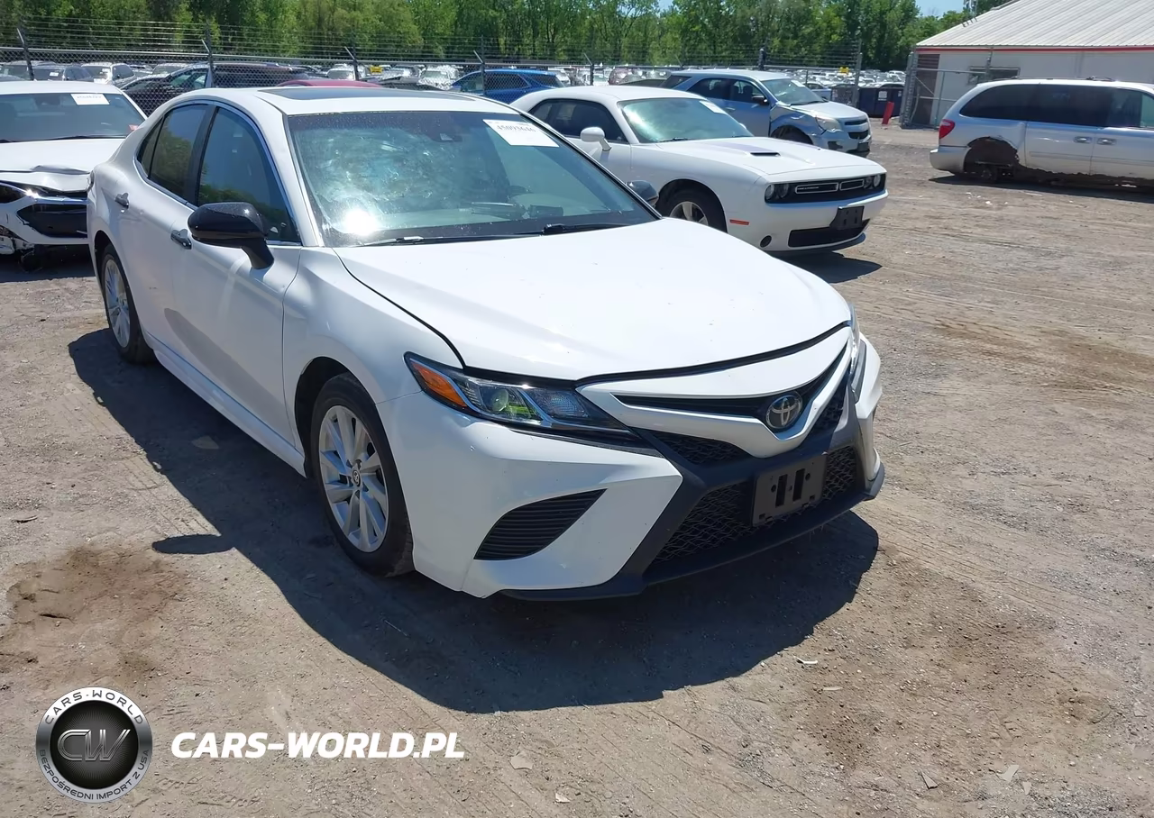2018 Toyota Camry Se – zdjęcie 1 z 21