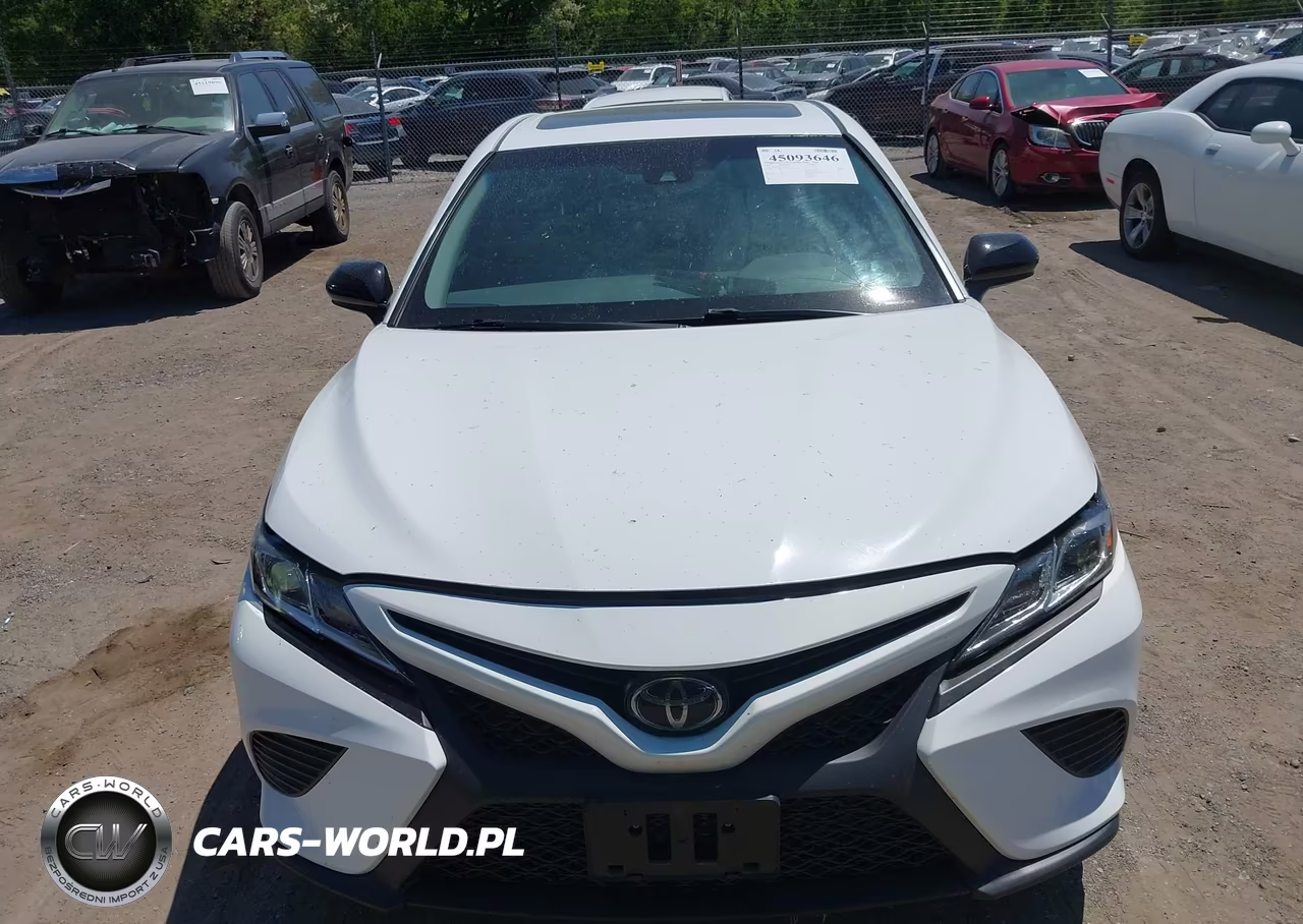2018 Toyota Camry Se VIN:4T1B11HK5JU647100 - 12