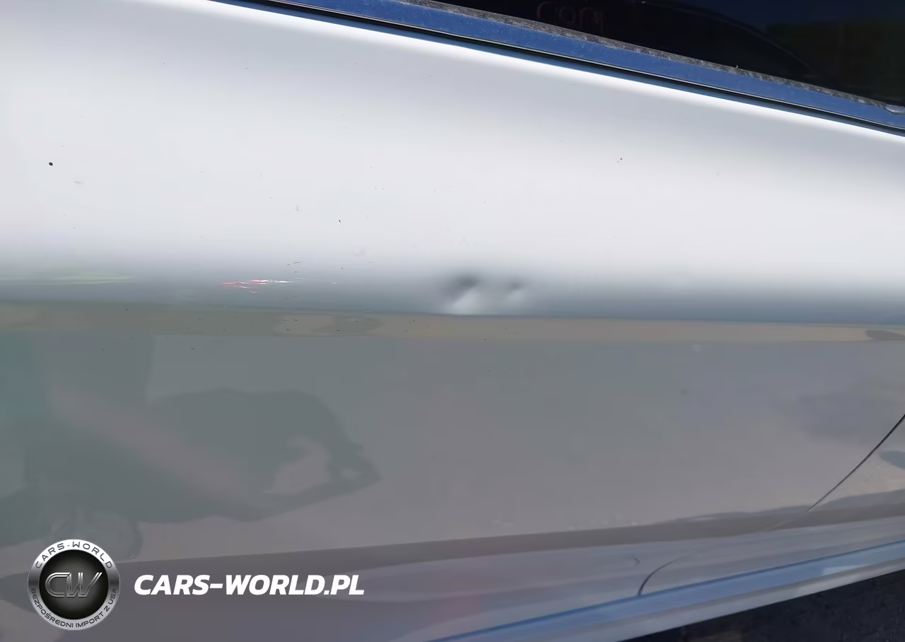 2018 Toyota Camry Se VIN:4T1B11HK5JU647100 - 17