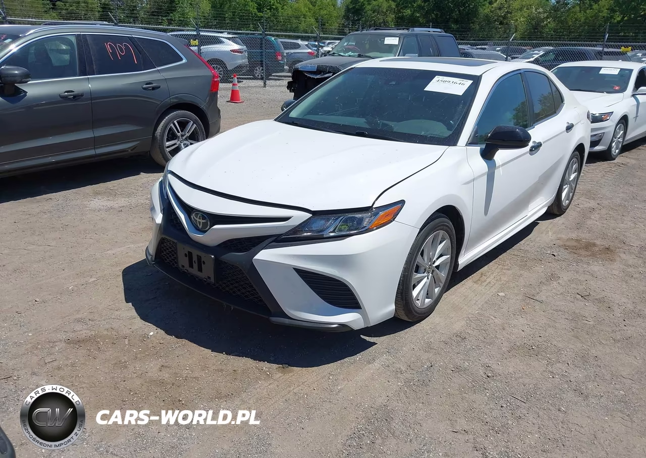 2018 Toyota Camry Se VIN:4T1B11HK5JU647100 - 2