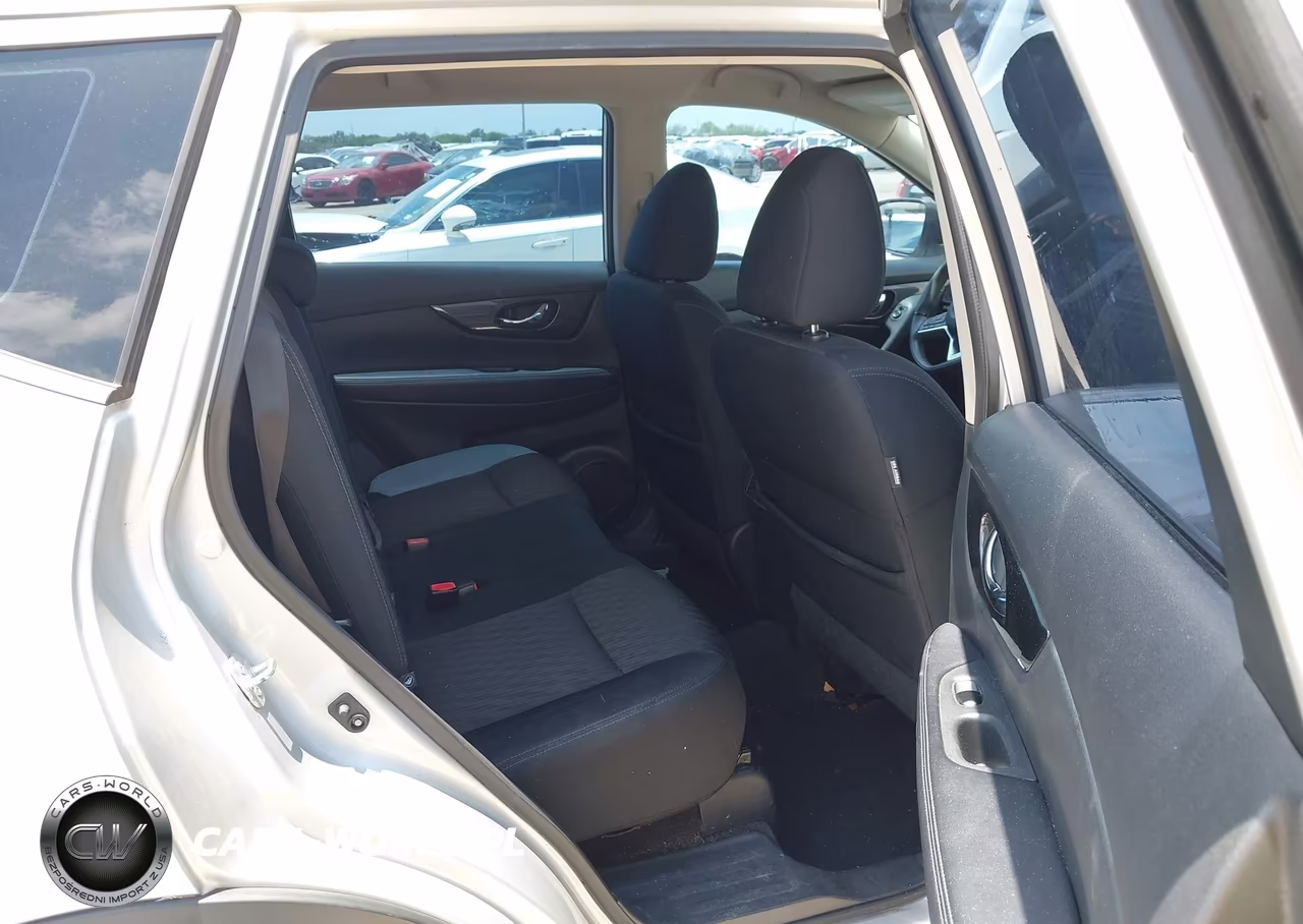 2017 Nissan Rogue S VIN:5N1AT2MT6HC796089 - 8