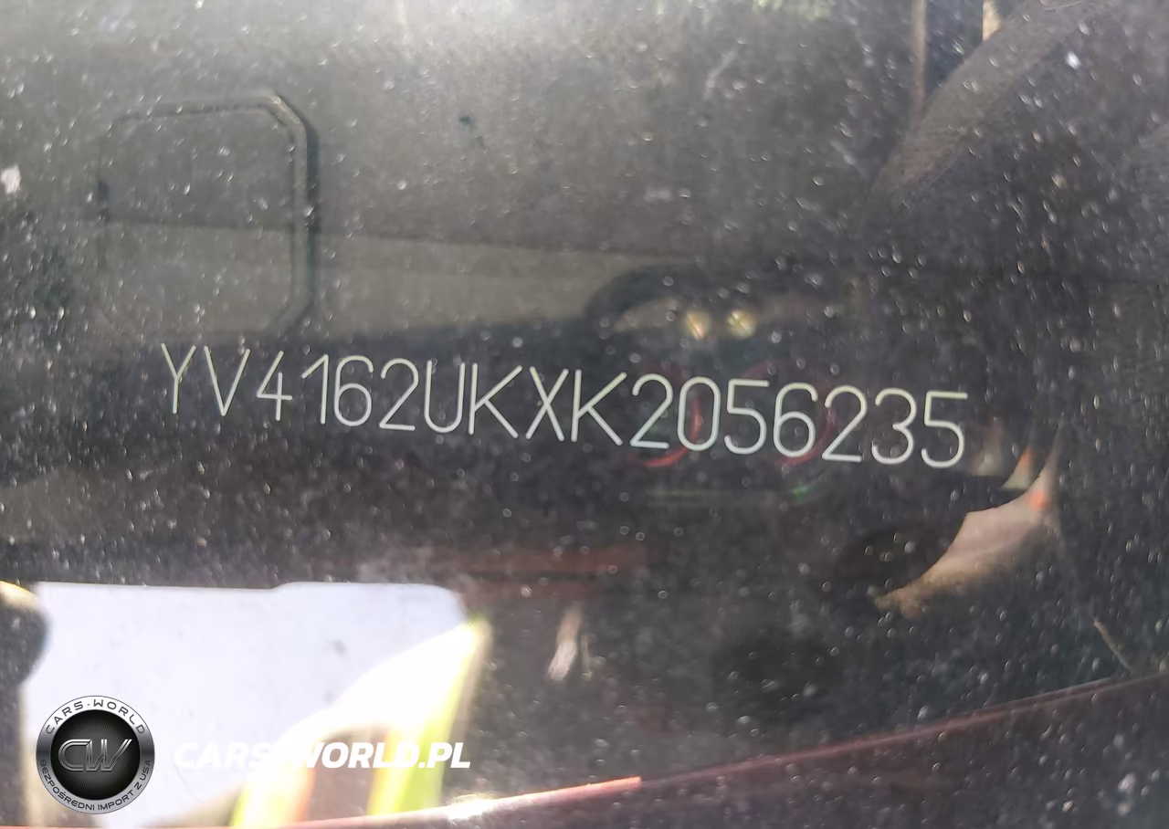 2019 Volvo Xc40 T5 Momentum VIN:YV4162UKXK2056235 - 9