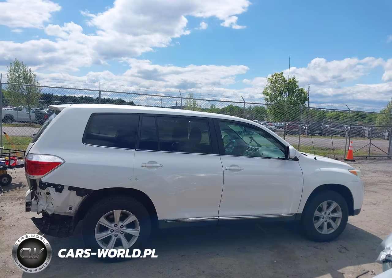 2012 Toyota Highlander Base V6 VIN:5TDBK3EH0CS147925 - 13