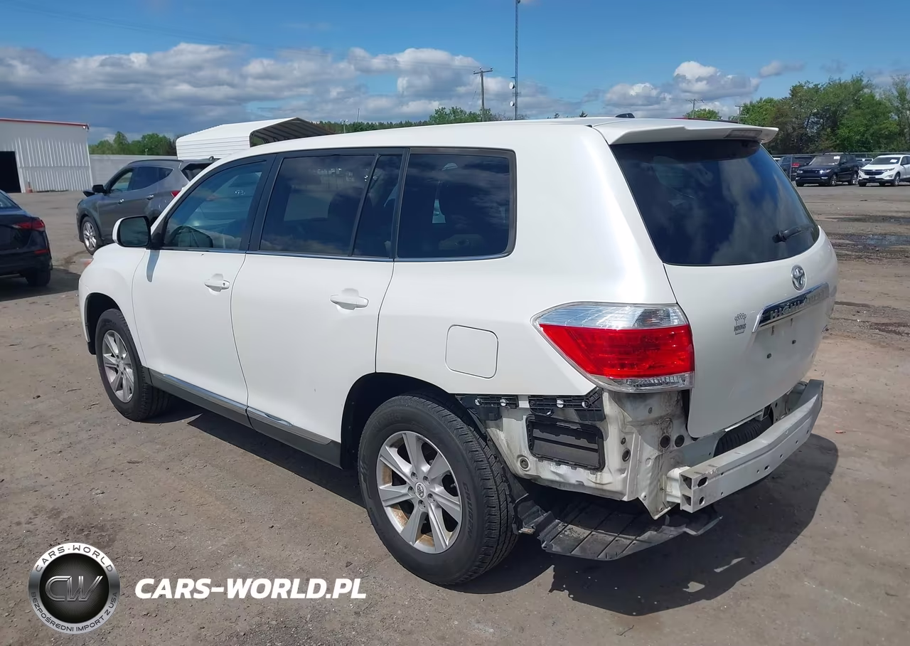 2012 Toyota Highlander Base V6 VIN:5TDBK3EH0CS147925 - 3