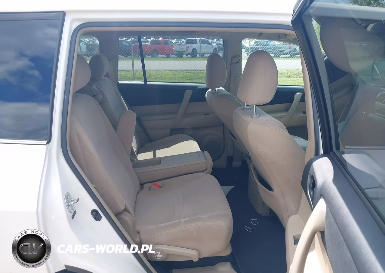 2012 Toyota Highlander Base V6 VIN:5TDBK3EH0CS147925 - 8