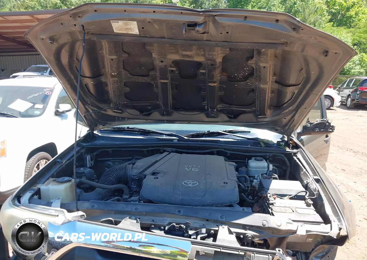 2012 Toyota Tacoma Base V6 VIN:5TFLU4ENXCX036786 - 10