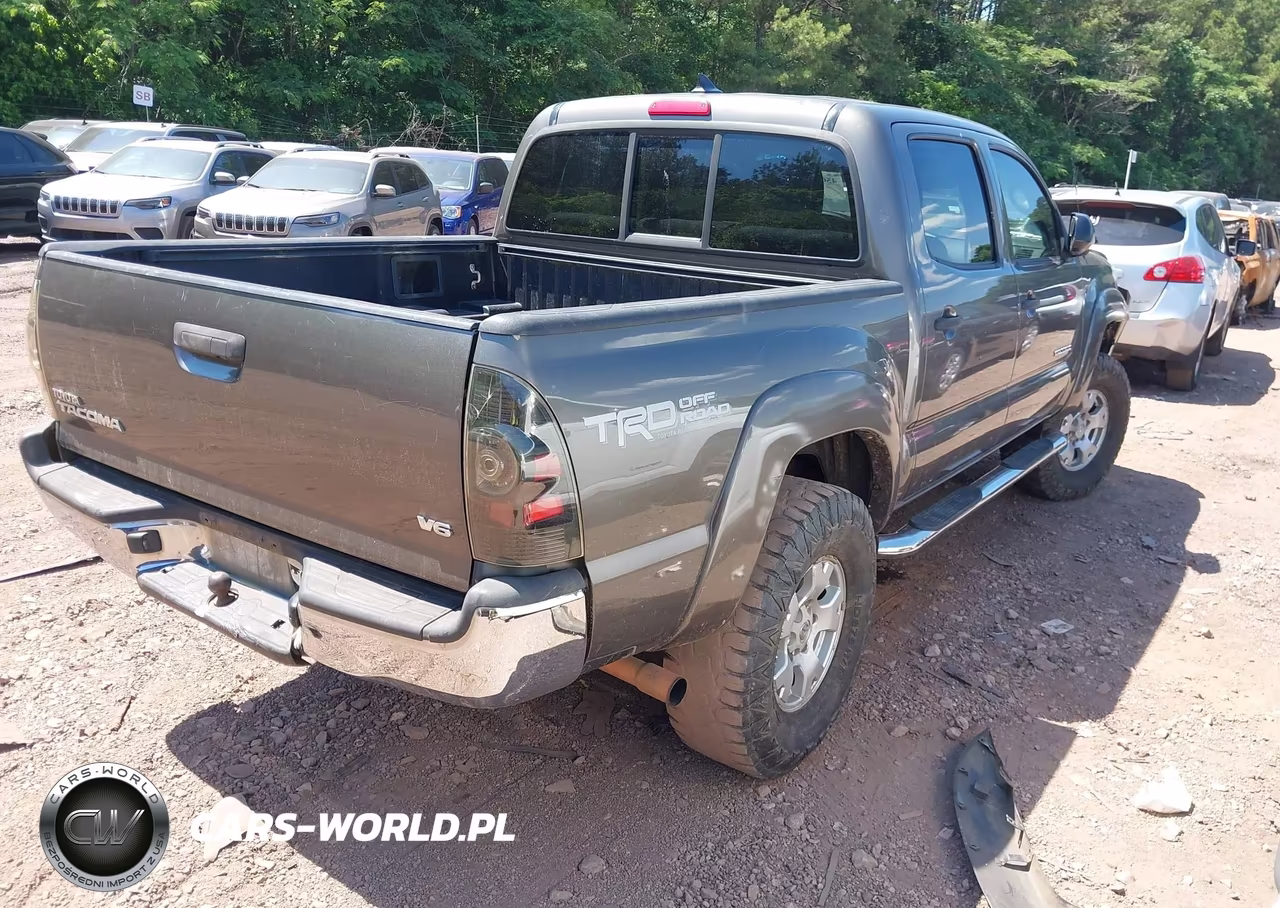 2012 Toyota Tacoma Base V6 VIN:5TFLU4ENXCX036786 - 4