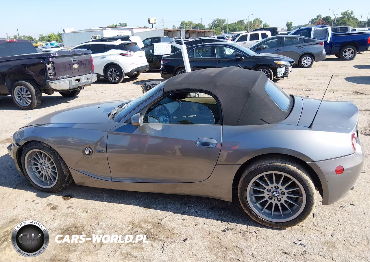 2005 BMW Z4 2.5I VIN:4USBT33565LS55342 - 14