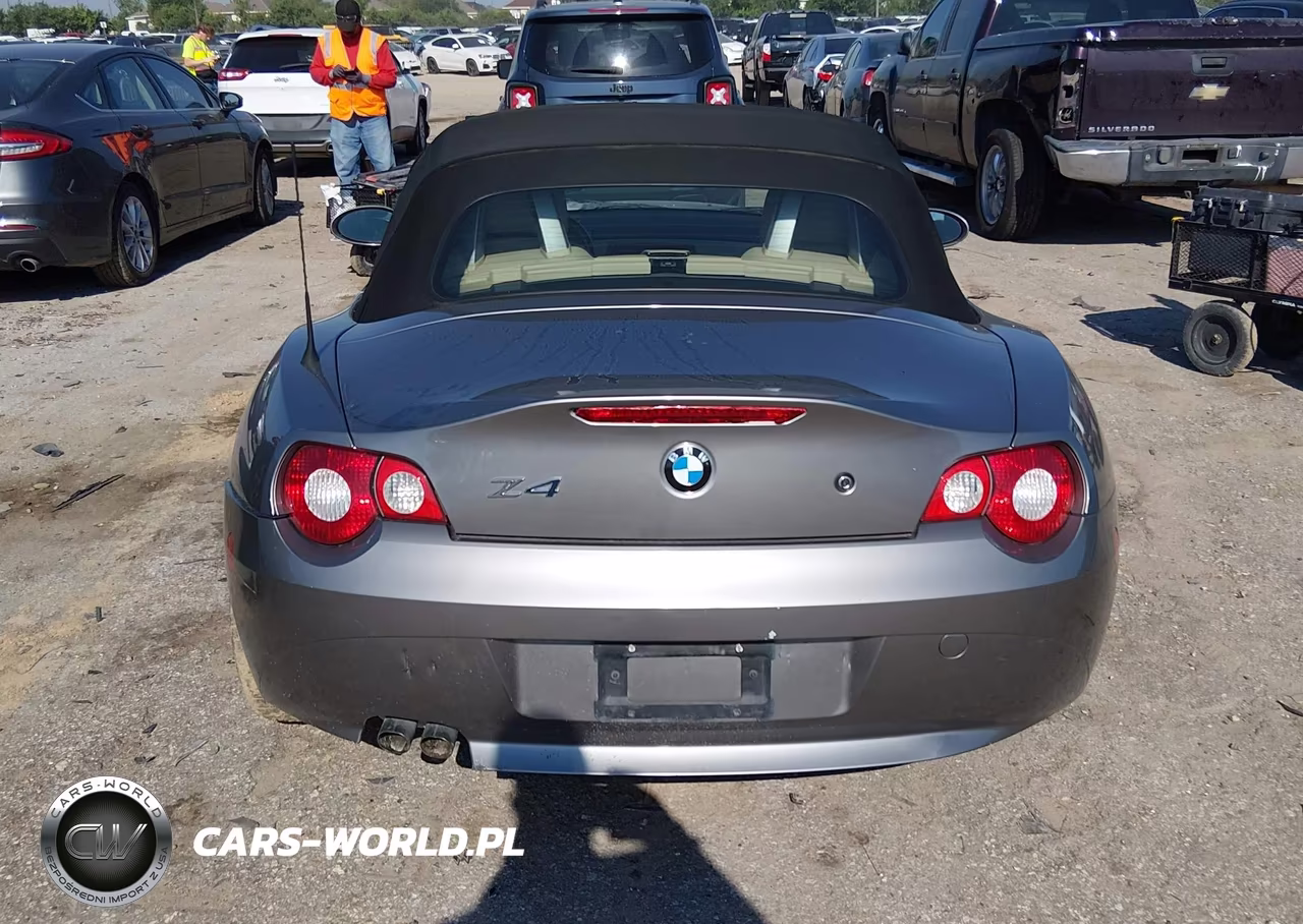 2005 BMW Z4 2.5I VIN:4USBT33565LS55342 - 16