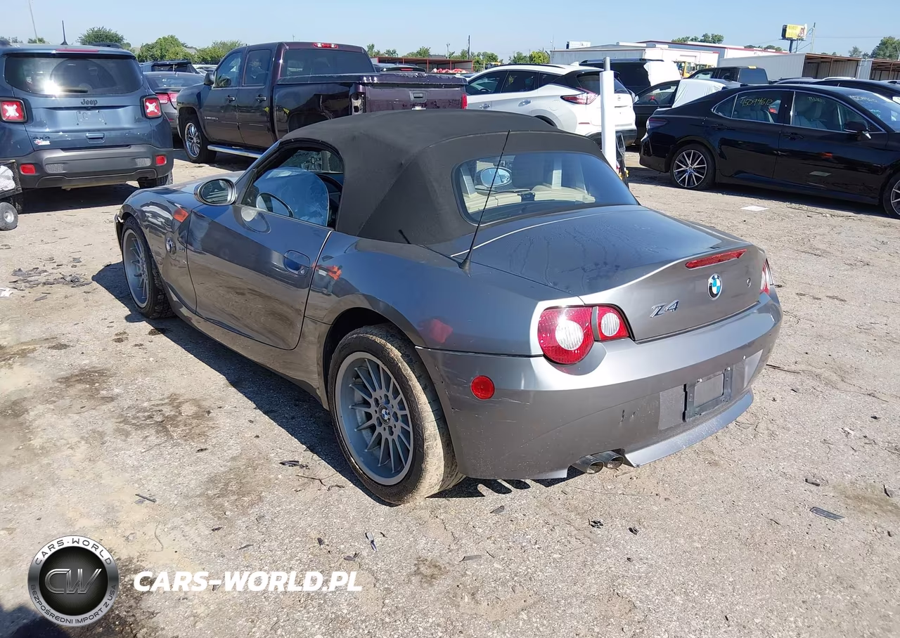 2005 BMW Z4 2.5I VIN:4USBT33565LS55342 - 3