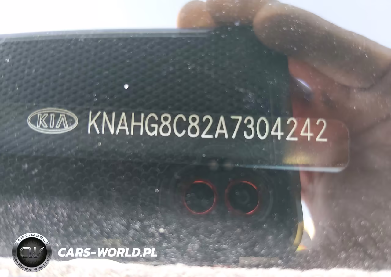 2010 Kia Rondo Lx VIN:KNAHG8C82A7304242 - 9