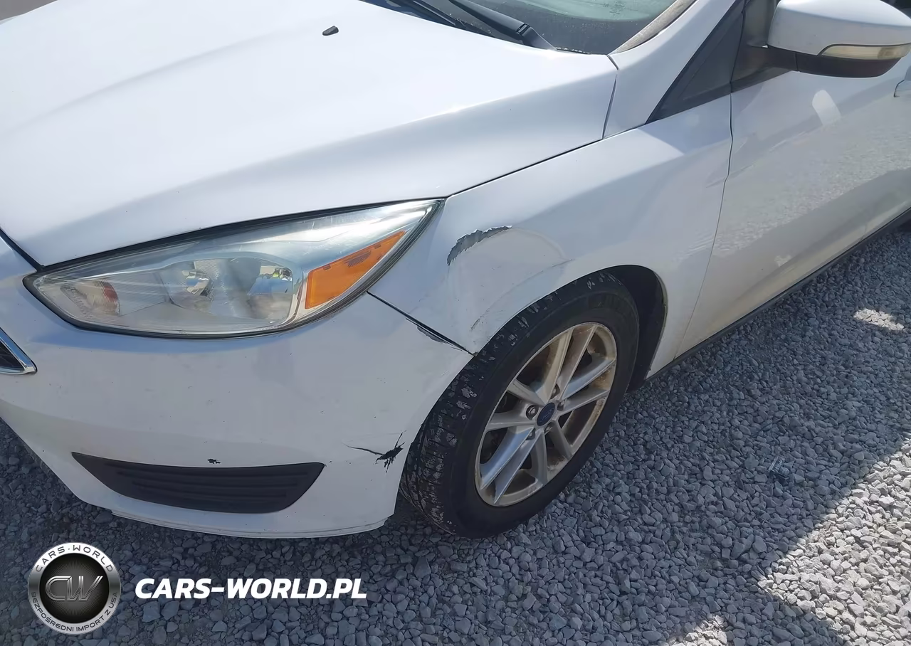 2017 Ford Focus Se VIN:1FADP3F2XHL212928 - 6