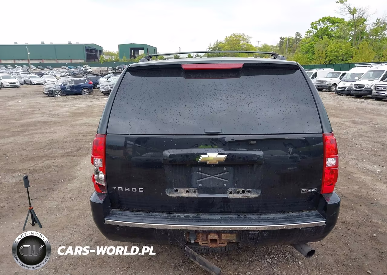 2009 Chevrolet Tahoe Ltz VIN:1GNFK33049R125942 - 16