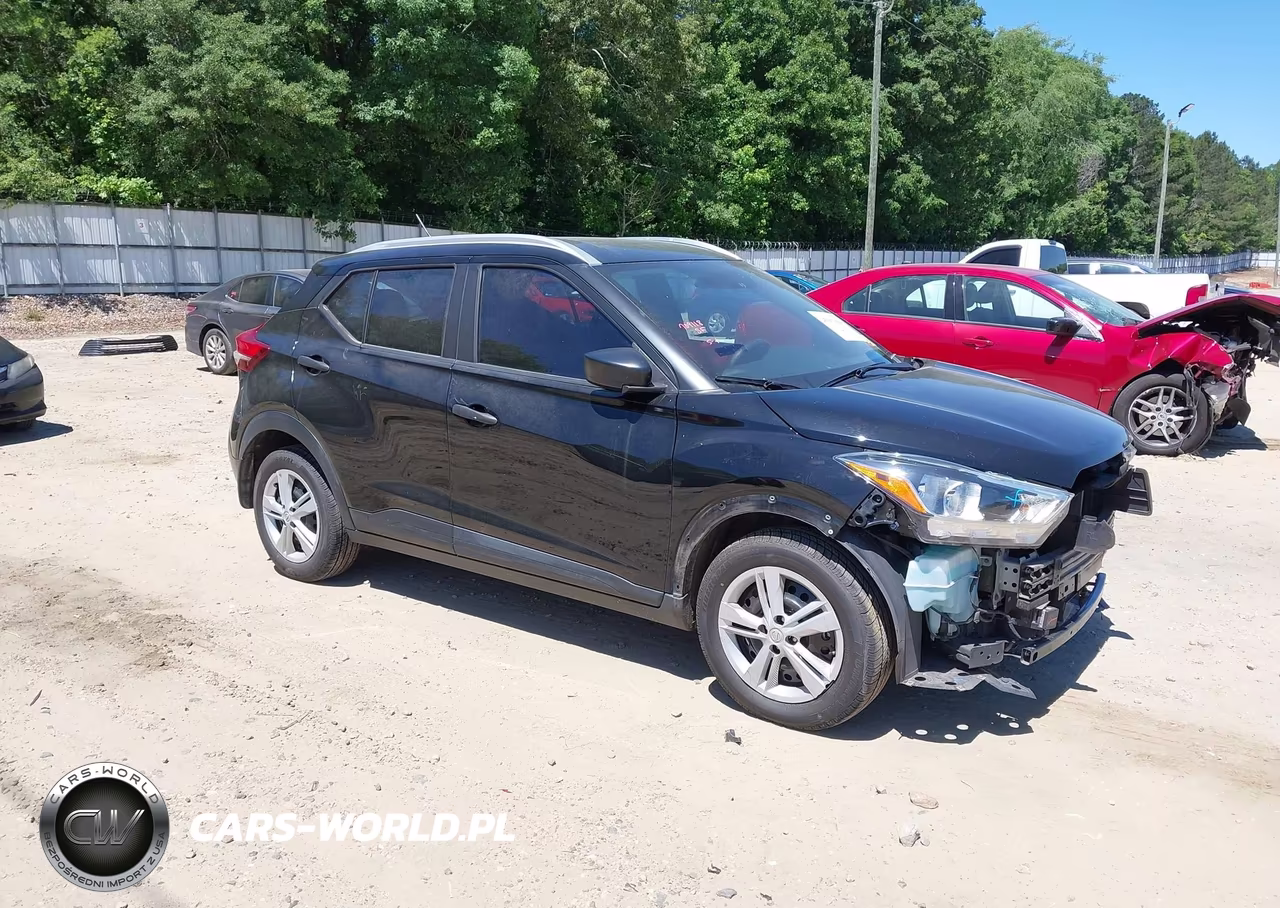 2018 Nissan Kicks S