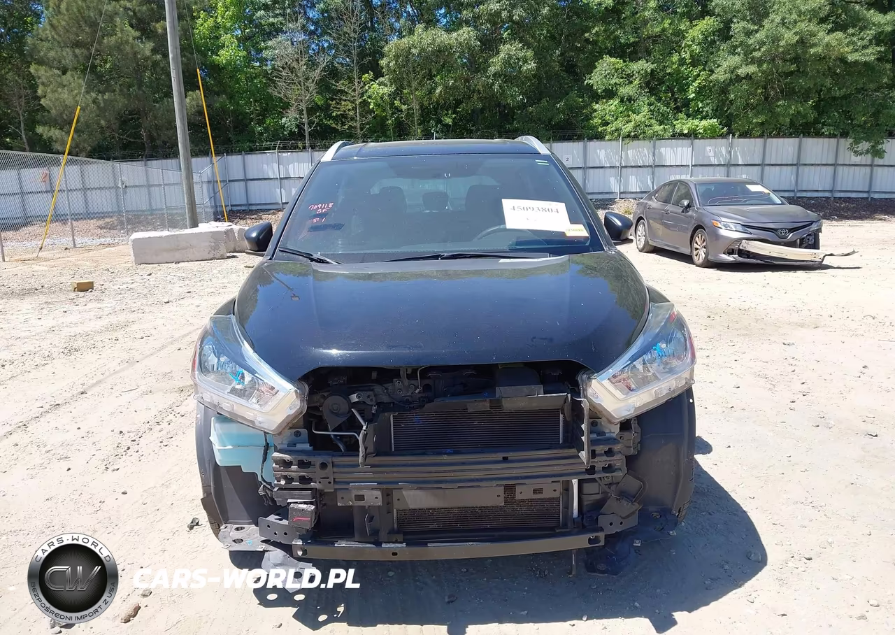 2018 Nissan Kicks S VIN:3N1CP5CU1JL530053 - 12