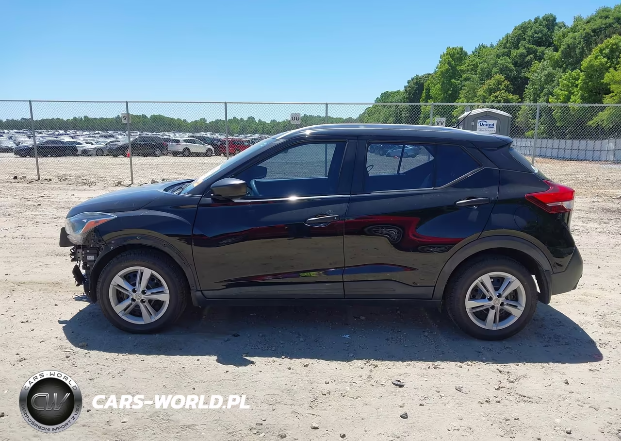 2018 Nissan Kicks S VIN:3N1CP5CU1JL530053 - 14