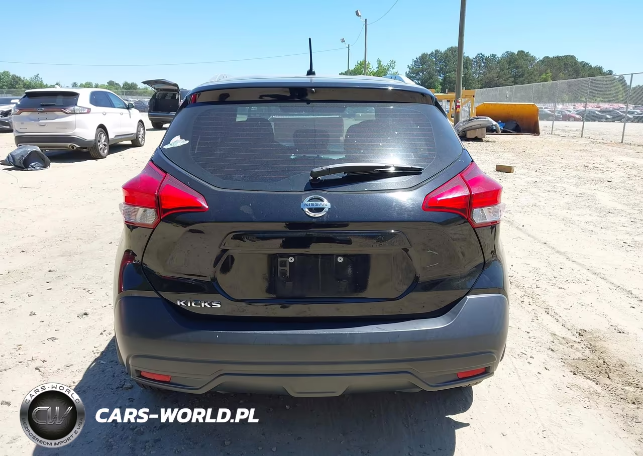2018 Nissan Kicks S VIN:3N1CP5CU1JL530053 - 16