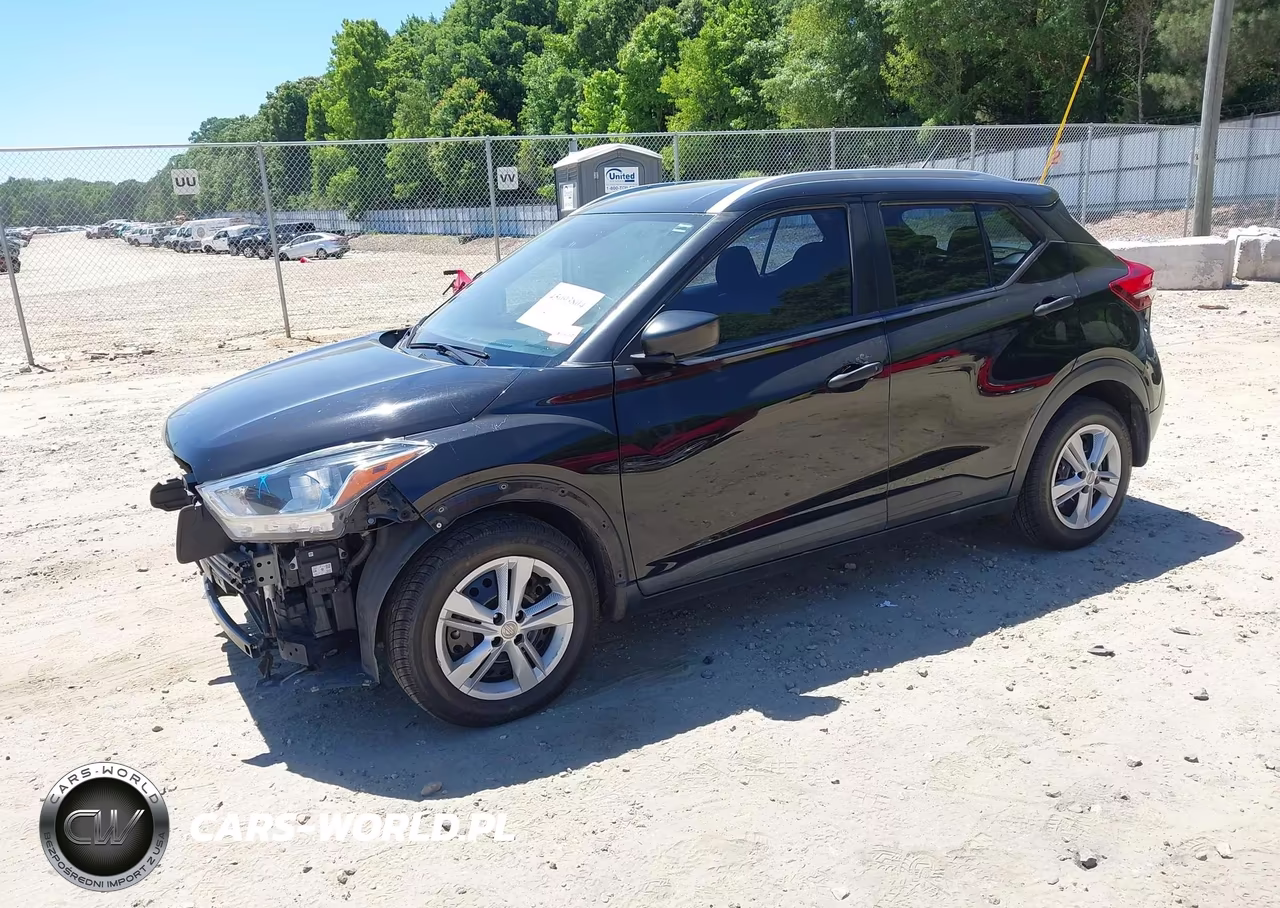 2018 Nissan Kicks S VIN:3N1CP5CU1JL530053 - 2