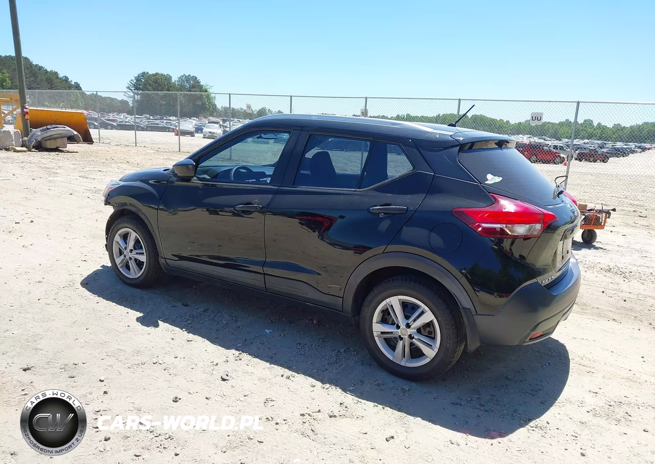 2018 Nissan Kicks S VIN:3N1CP5CU1JL530053 - 3