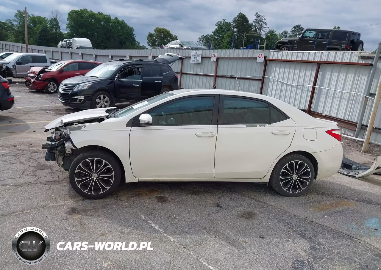 2015 Toyota Corolla S Plus VIN:5YFBURHEXFP257554 - 14
