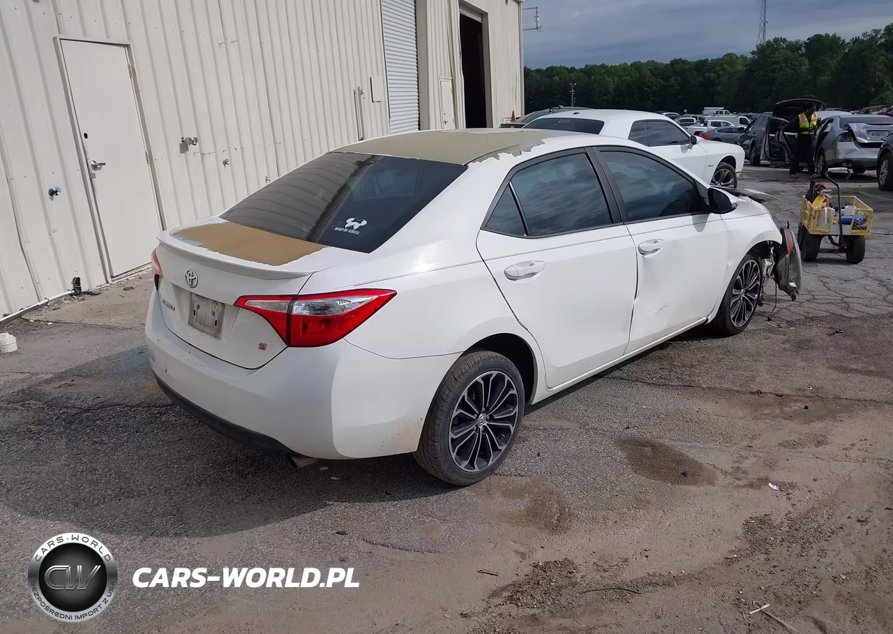 2015 Toyota Corolla S Plus VIN:5YFBURHEXFP257554 - 4