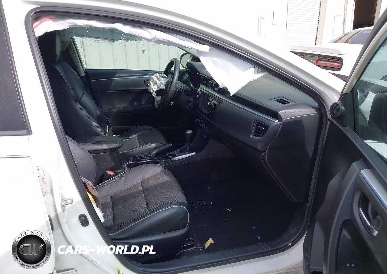 2015 Toyota Corolla S Plus VIN:5YFBURHEXFP257554 - 5