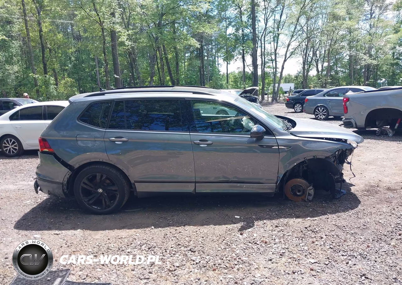 2024 Volkswagen Tiguan 2.0T Se R-Line Black VIN:3VVCB7AX2RM049417 - 13