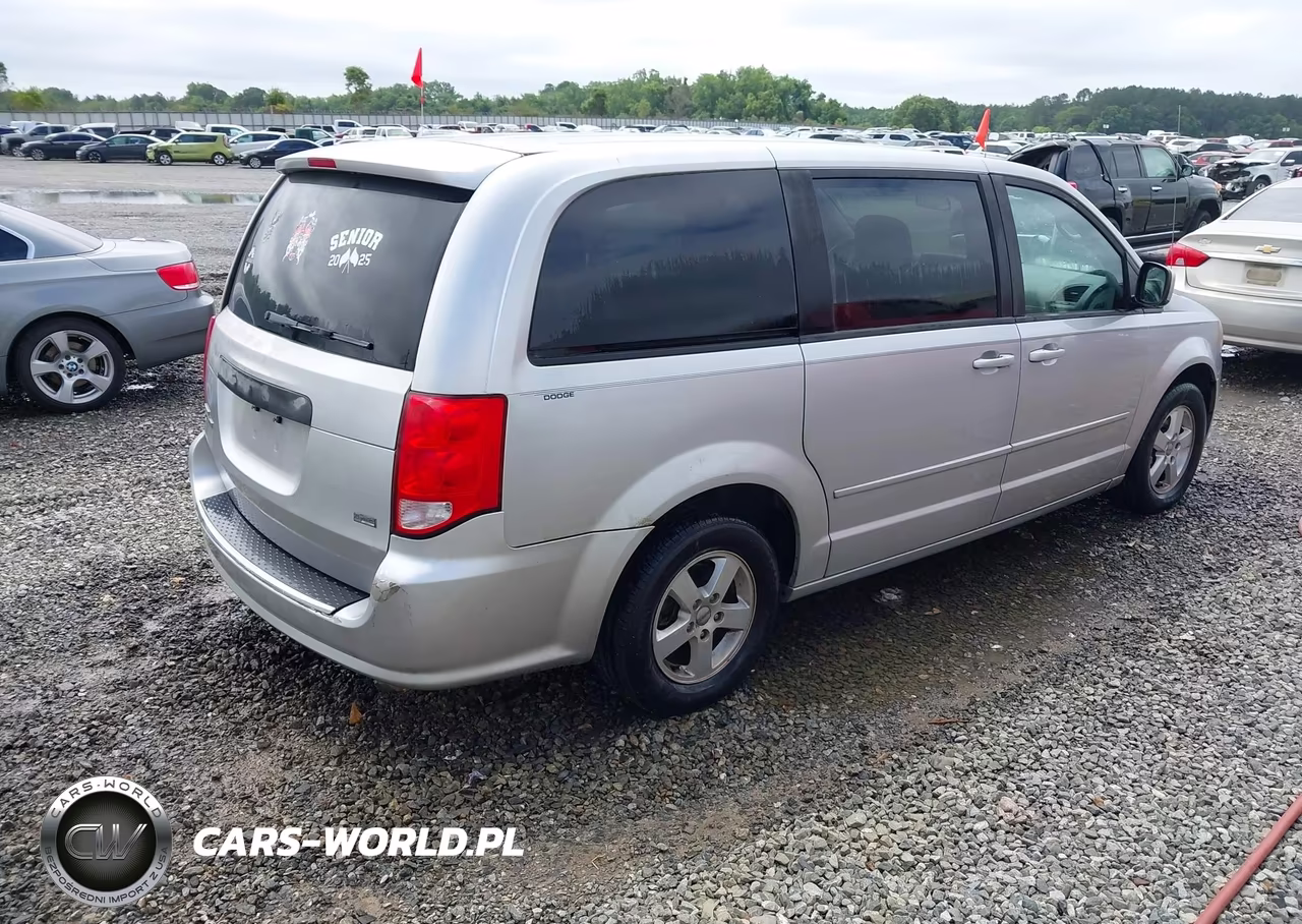2012 Dodge Grand Caravan Sxt VIN:2C4RDGCG7CR275341 - 4