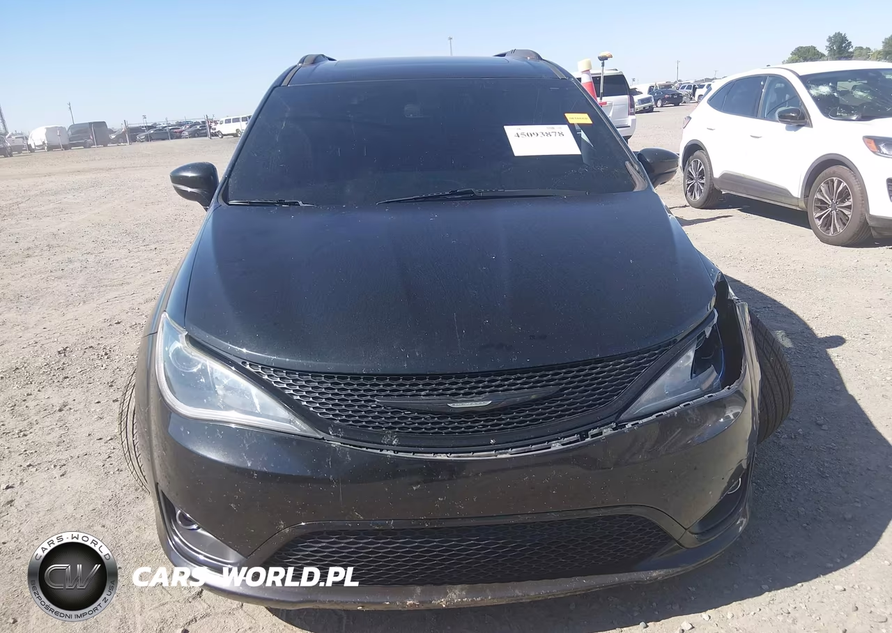 2019 Chrysler Pacifica Limited VIN:2C4RC1GG5KR720393 - 12