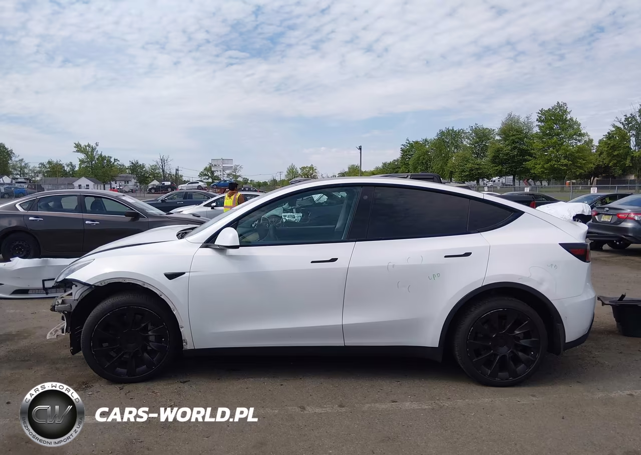 2021 Tesla Model Y Long Range Dual Motor All-Wheel Drive VIN:5YJYGDEE6MF286227 - 14