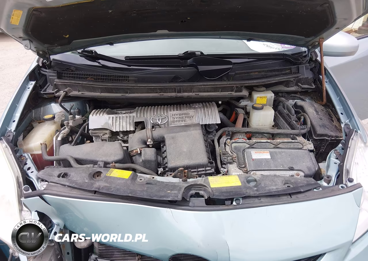 2013 Toyota Prius Two VIN:JTDKN3DU9D1690372 - 10