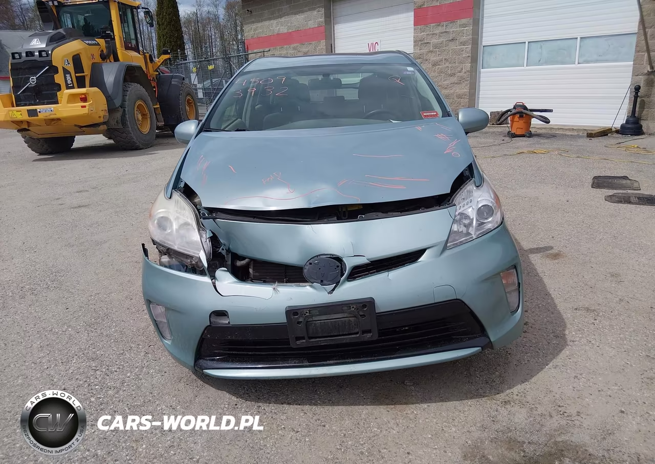 2013 Toyota Prius Two VIN:JTDKN3DU9D1690372 - 6