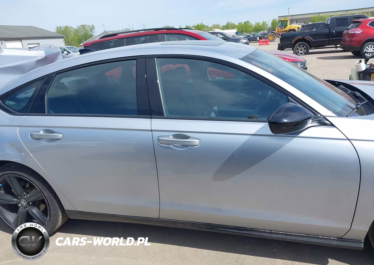 2025 Honda Accord Hybrid Sport-L VIN:1HGCY2F75SA074955 - 13