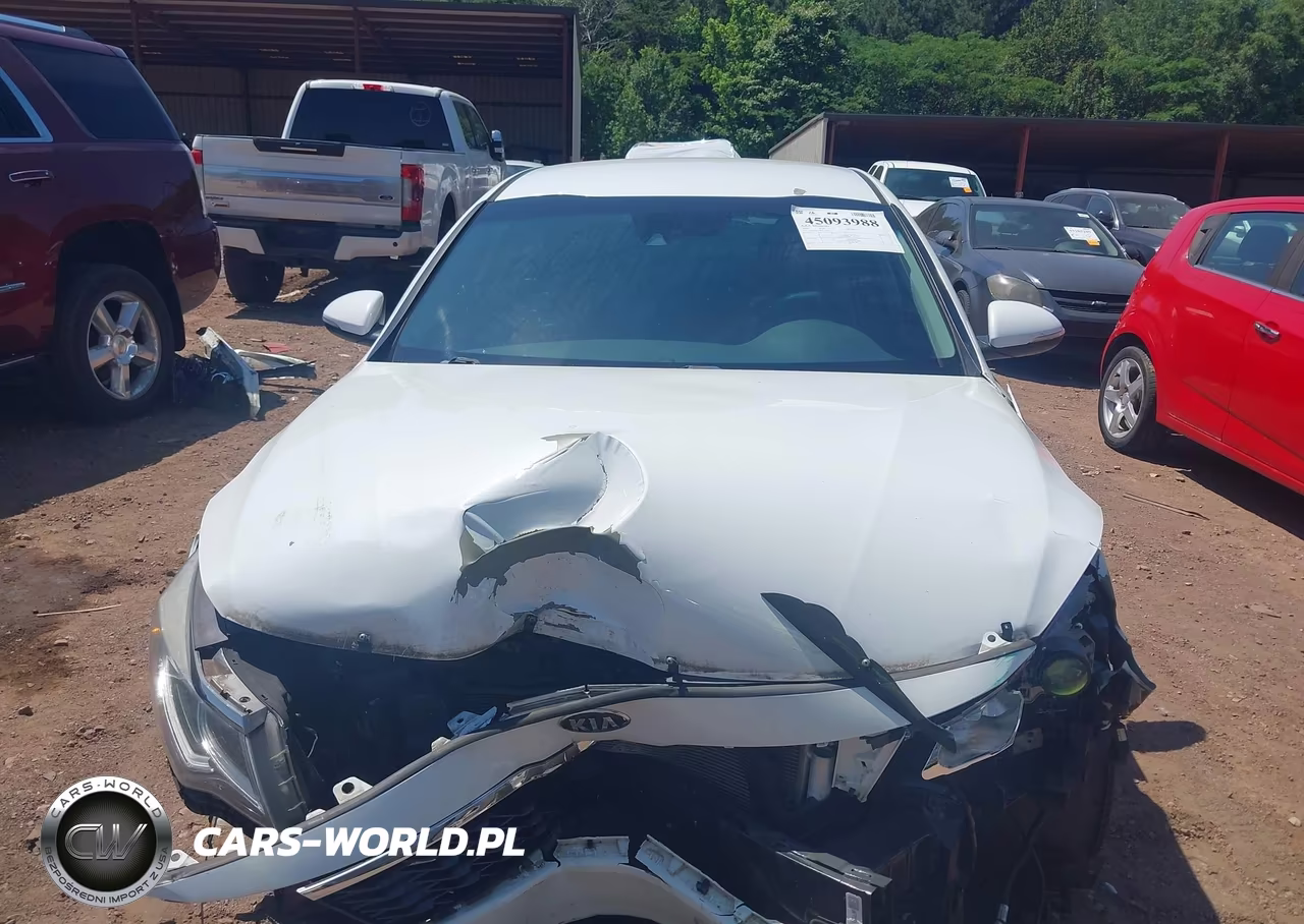2019 Kia Optima Lx VIN:5XXGT4L33KG320398 - 13