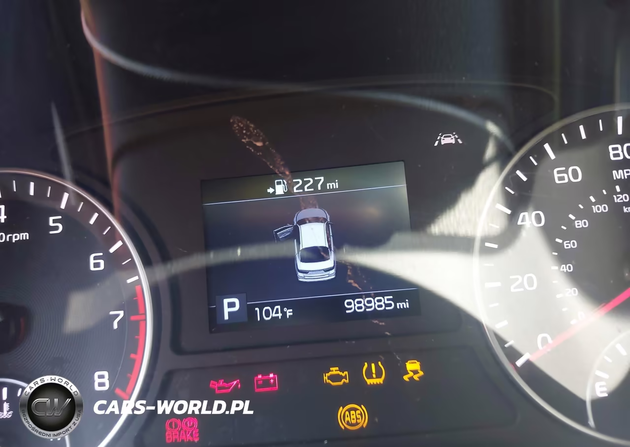 2019 Kia Optima Lx VIN:5XXGT4L33KG320398 - 16