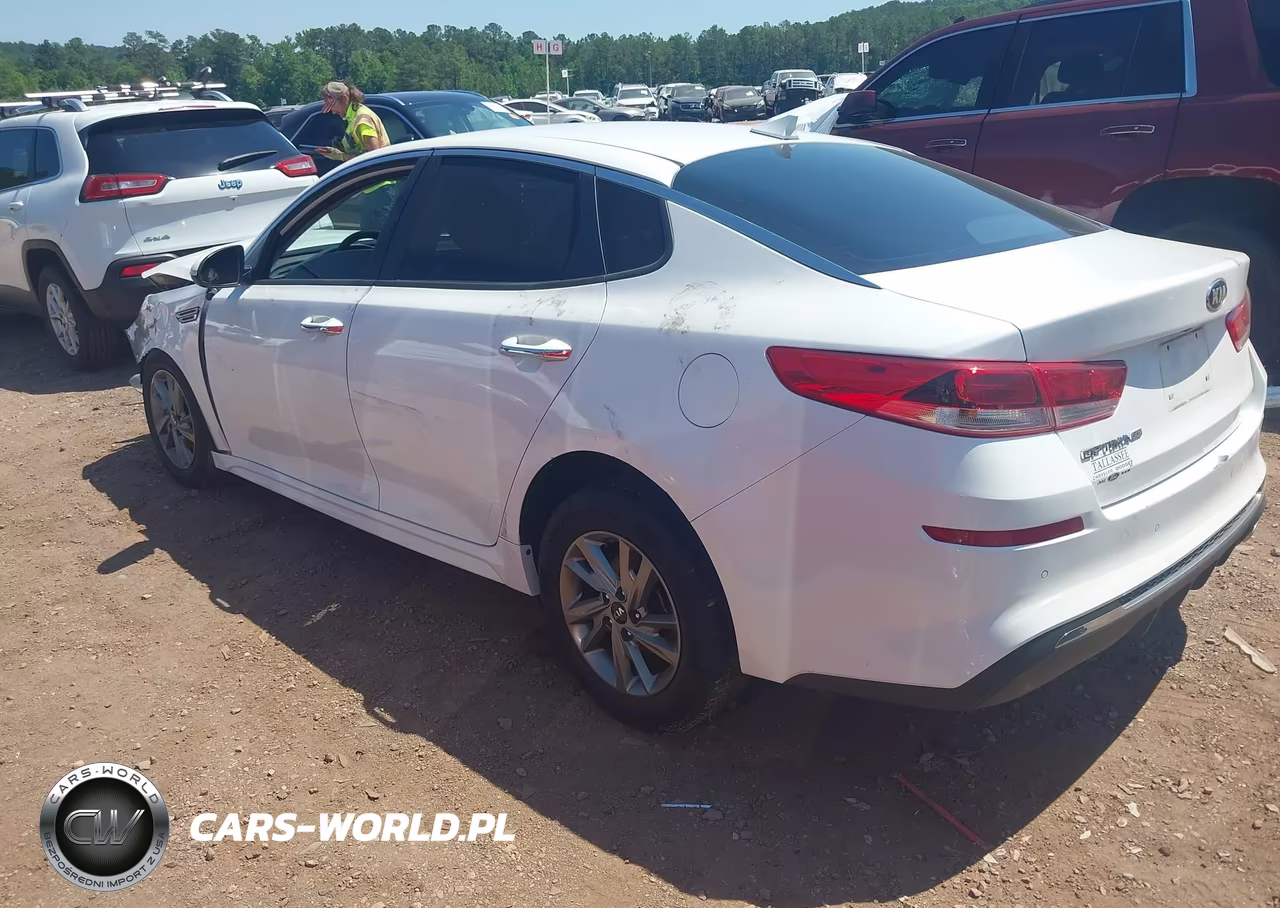 2019 Kia Optima Lx VIN:5XXGT4L33KG320398 - 3