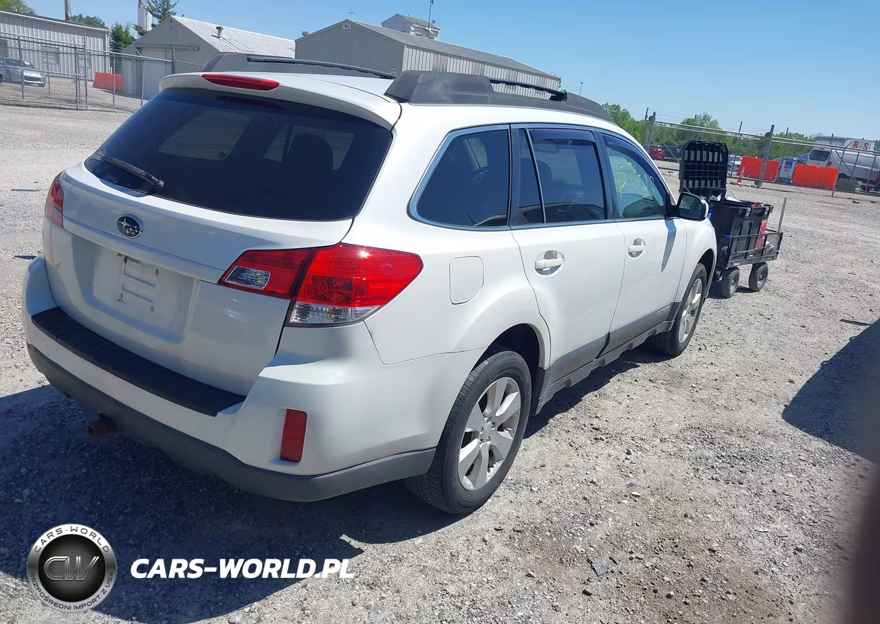 2011 Subaru Outback 2.5I Premium VIN:4S4BRCBC2B3316374 - 4