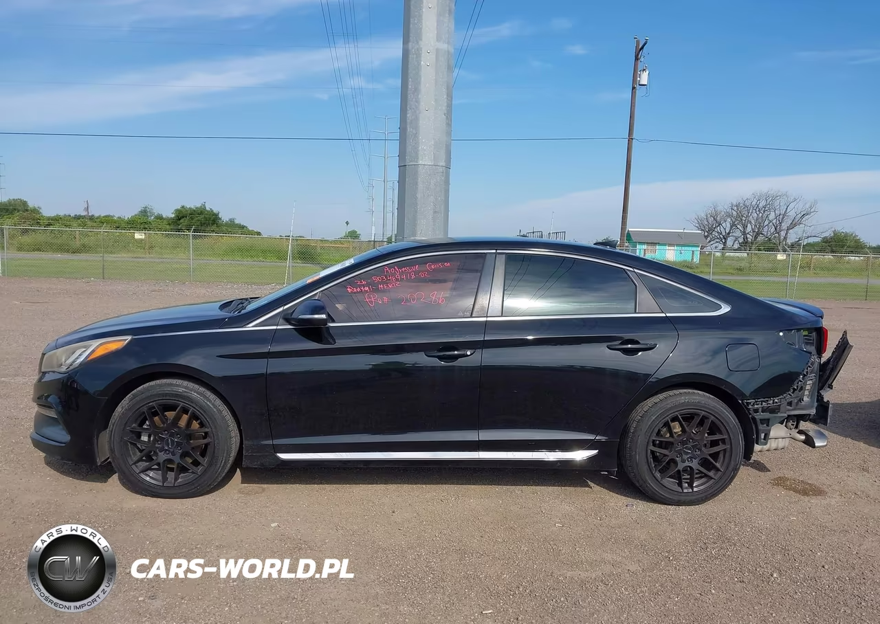2015 Hyundai Sonata Sport VIN:5NPE34AF0FH099101 - 15