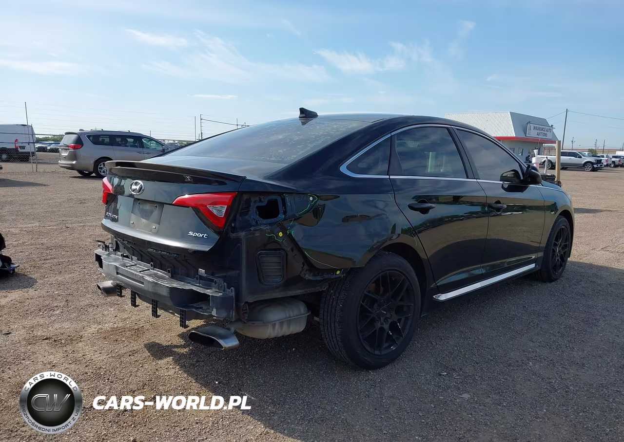 2015 Hyundai Sonata Sport VIN:5NPE34AF0FH099101 - 4