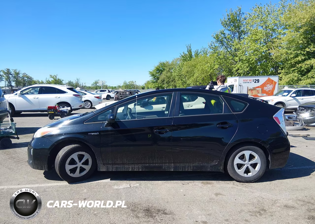 2014 Toyota Prius Three VIN:JTDKN3DU8E1758694 - 14
