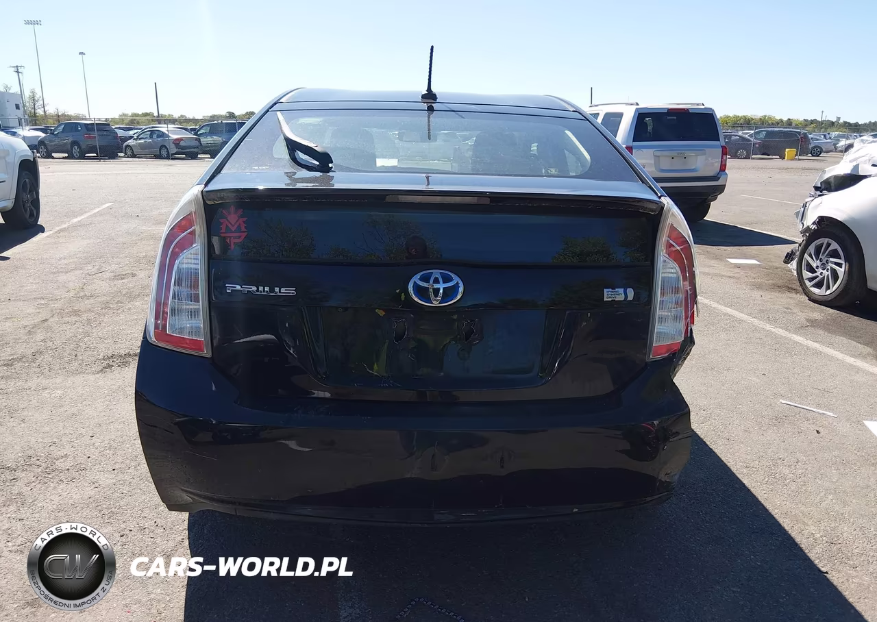 2014 Toyota Prius Three VIN:JTDKN3DU8E1758694 - 16