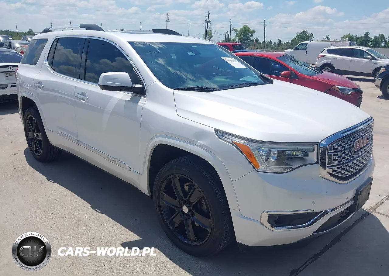2017 GMC Acadia Denali – zdjęcie 1 z 16
