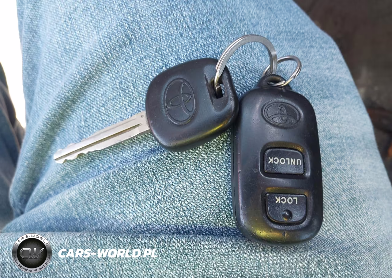 2005 Toyota Corolla Le VIN:2T1BR32E95C422564 - 11